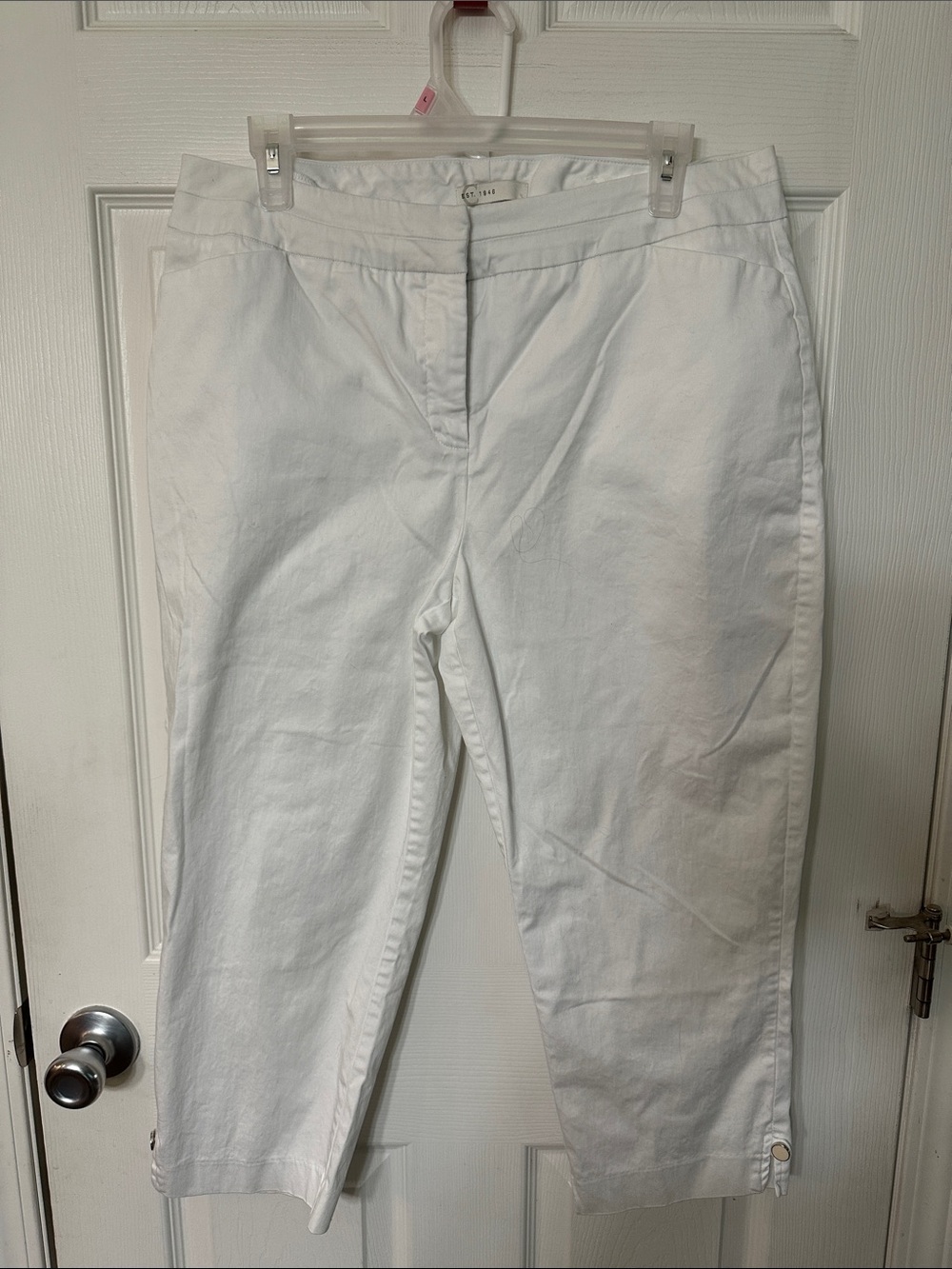 Cato White Capris with Hem Button Accents